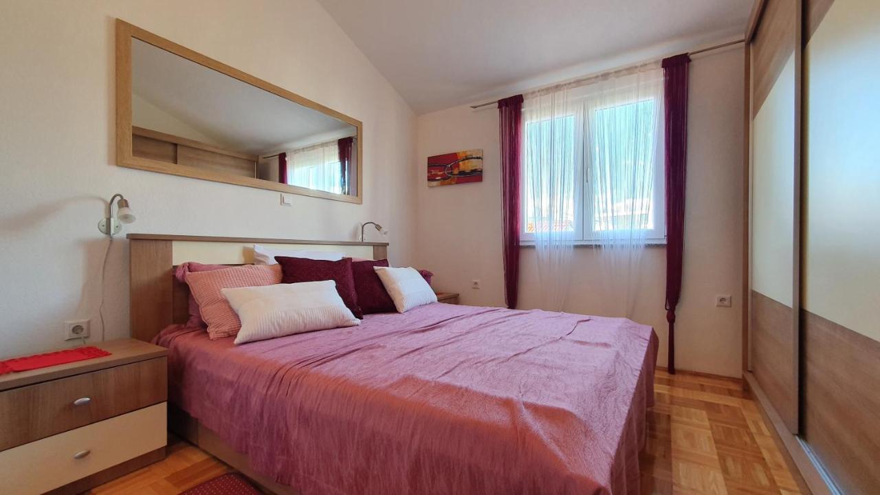 Apartmani Villa Lilliana Tribunj  Bagian luar foto