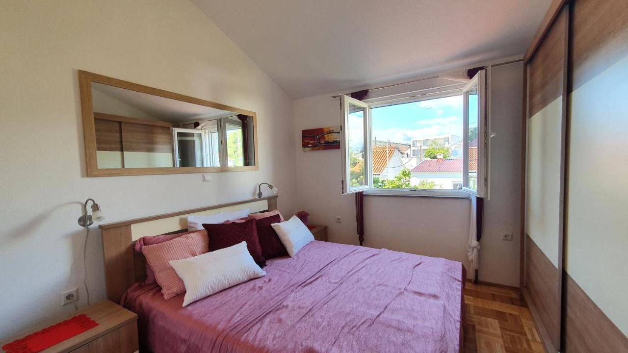 Apartmani Villa Lilliana Tribunj  Bagian luar foto