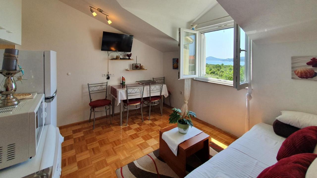 Apartmani Villa Lilliana Tribunj  Bagian luar foto