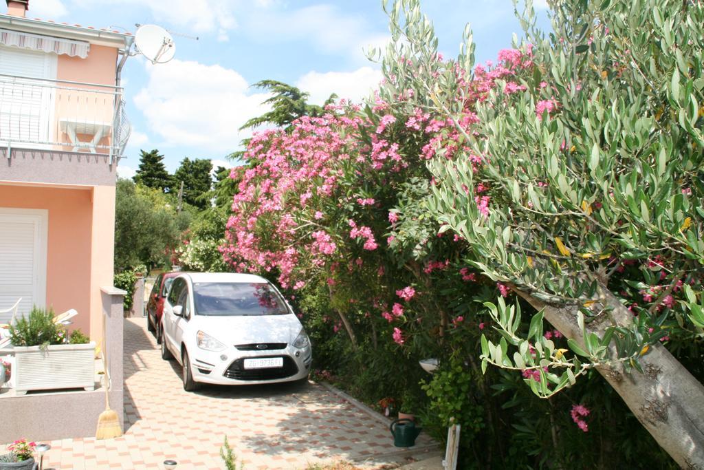 Apartmani Villa Lilliana Tribunj  Bagian luar foto