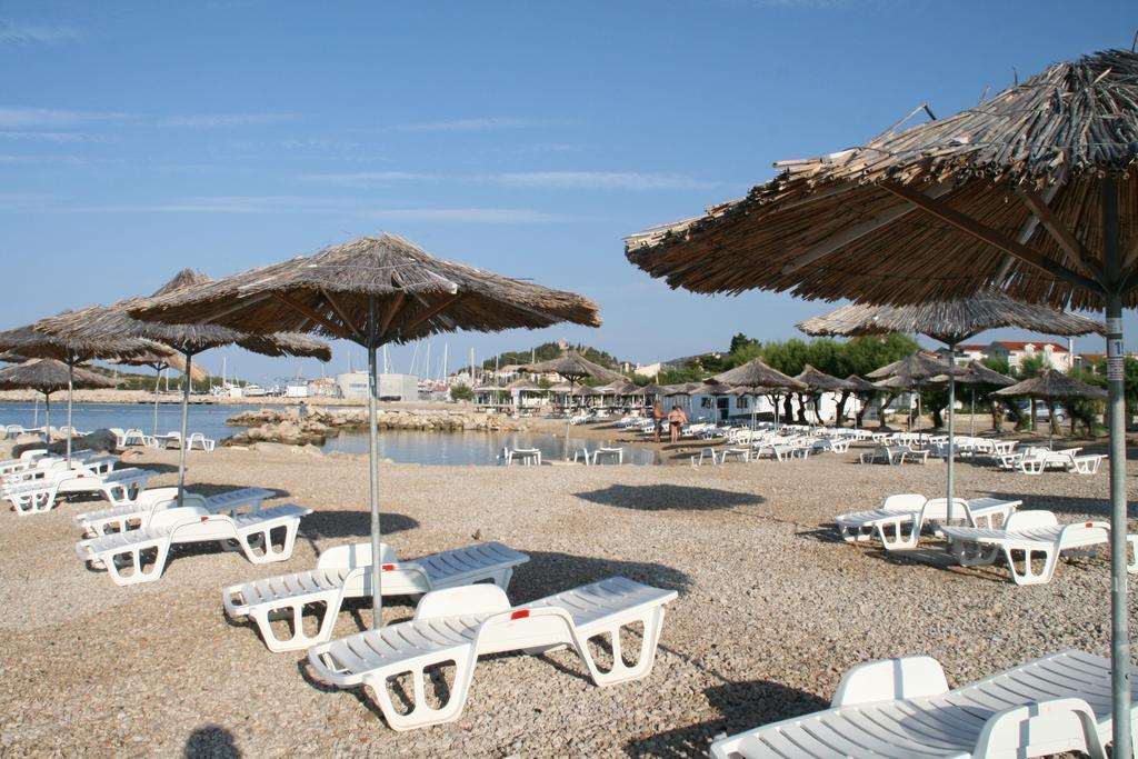 Apartmani Villa Lilliana Tribunj  Bagian luar foto