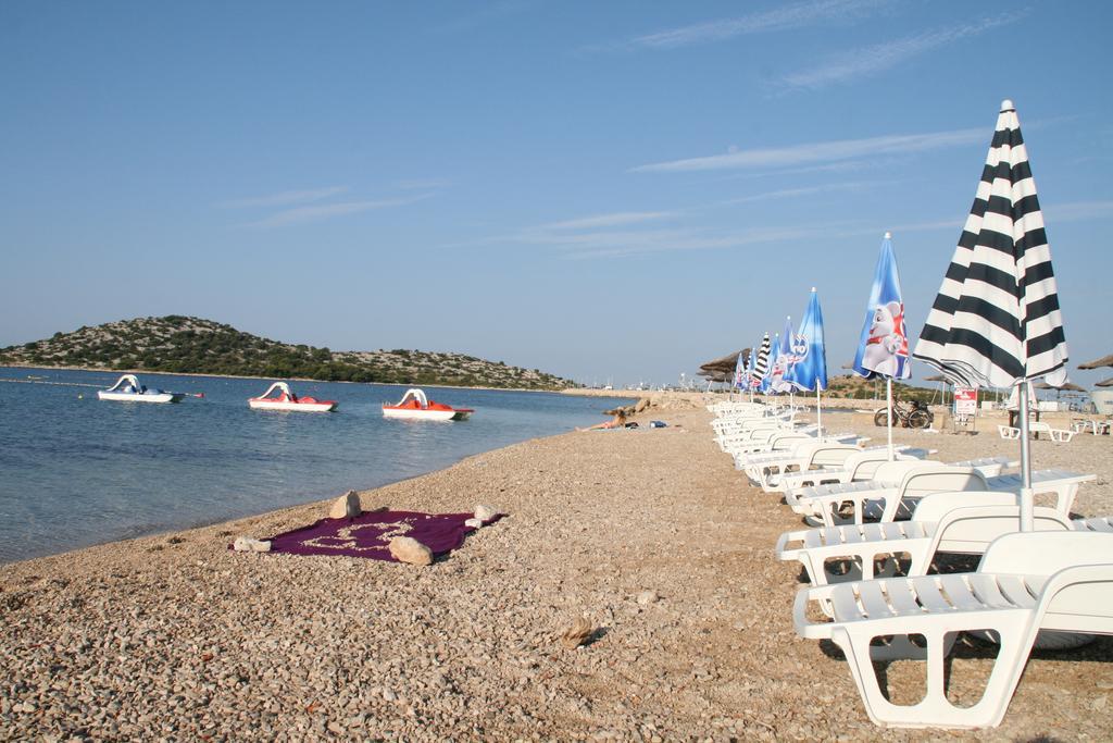 Apartmani Villa Lilliana Tribunj  Bagian luar foto
